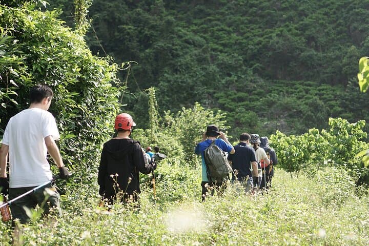 Lan Ty Expedition: Abseiling the Eye of God & Oc Cave Adventure photo 3