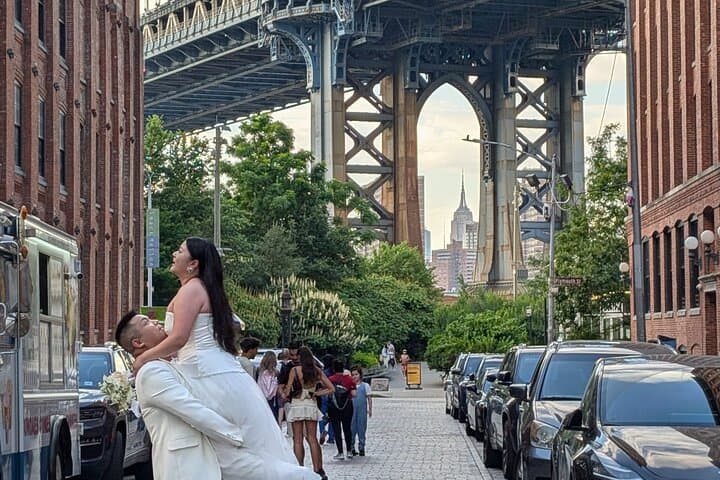 Walk New York's Iconic Movie & TV Locations: Manhattan to DUMBO Film Tour photo 5