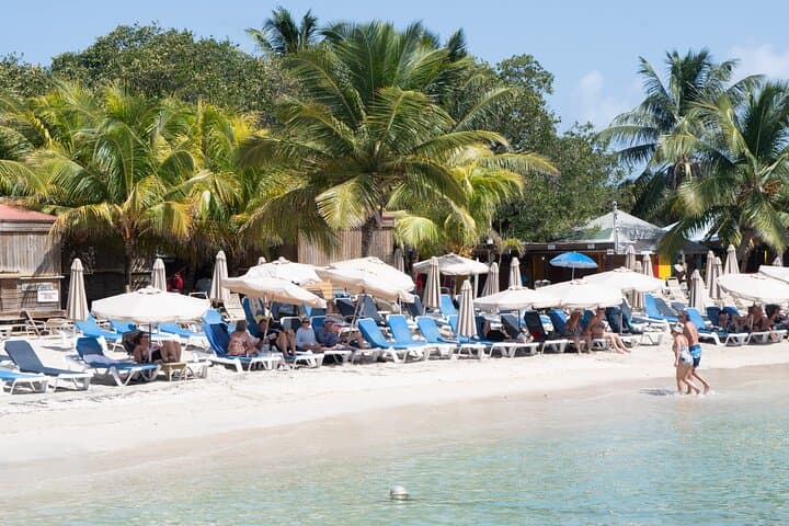 Cockleshell Beach Snorkel Excursion — Frigate Bay Views & Nevis Vistas