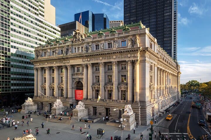 Financial District Walking Tour: History, Landmarks & 9/11 Memorial Route