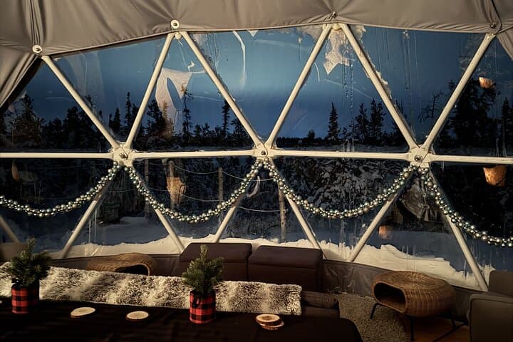 Skydome Aurora Viewing Near Yellowknife: Warm Dome Northern Lights Tour photo 4