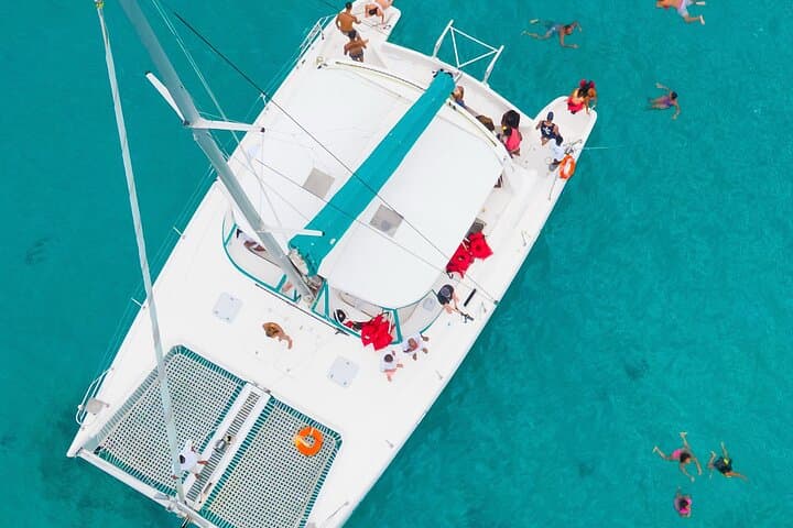 Private 2.5-Hour Montego Bay Catamaran Cruise with Snorkeling & Drinks