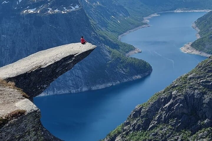 Trolltunga Hike: 2-Day Guided Adventure from Bergen to Odda photo 3