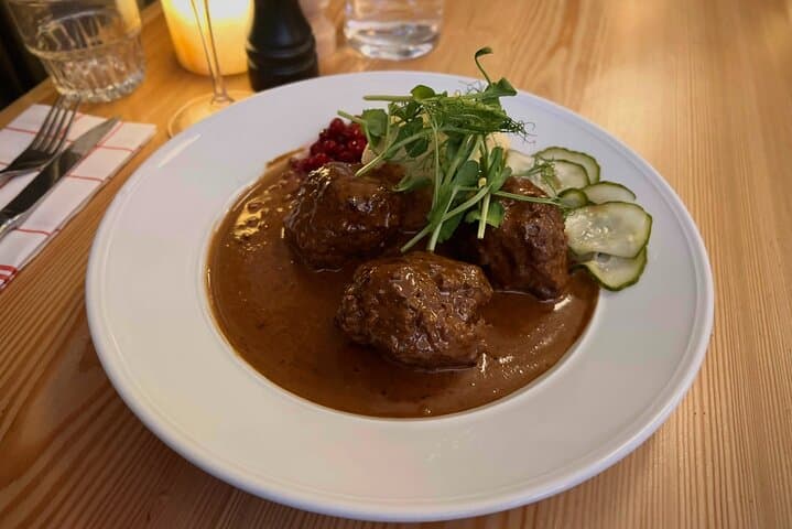 Stockholm Small-Group Food Tour: 7 Classic Tastings in Gamla Stan photo 4