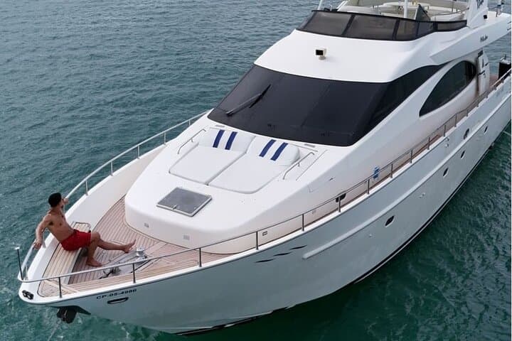 Cartagena Full-Day Private Yacht Charter on a 70ft Azimut photo 2