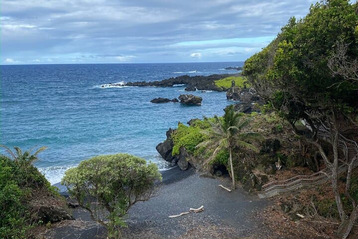 Full-Day Private Maui Tour: Hidden Beaches, Waterfalls & Snorkeling