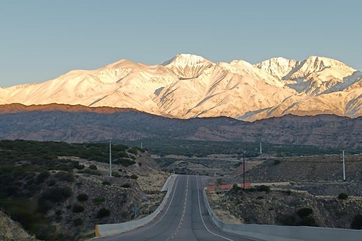 Private High Mountain Tour to Aconcagua from Mendoza — Route 7 Scenic Day Trip photo 4