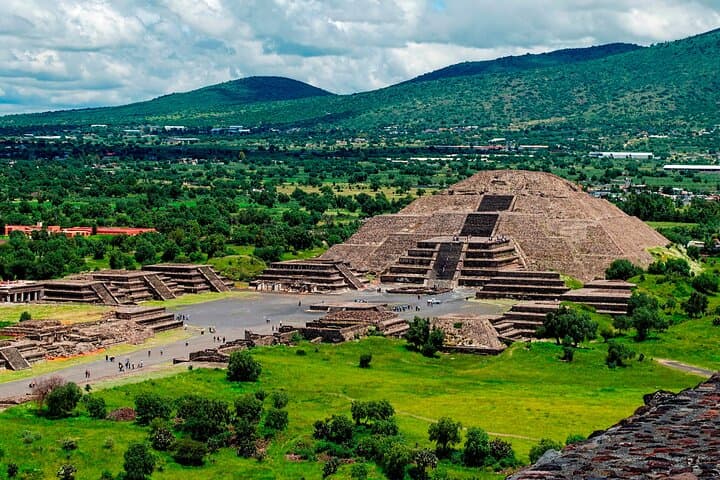 Teotihuacán at Your Pace: Private Pyramid Visit from Mexico City photo 5