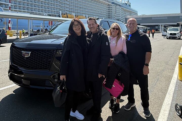 Seattle Private Airport Transfer: SUV & Sprinter Van One-Way or Round Trip photo 4