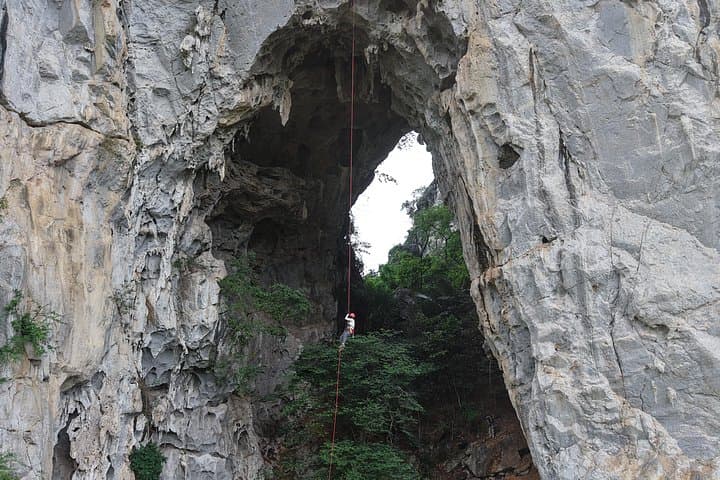 Abseil Cổng Trời Yên Sơn: 120m Rappel at Yen Son Heaven’s Gate (Lang Son) photo 3