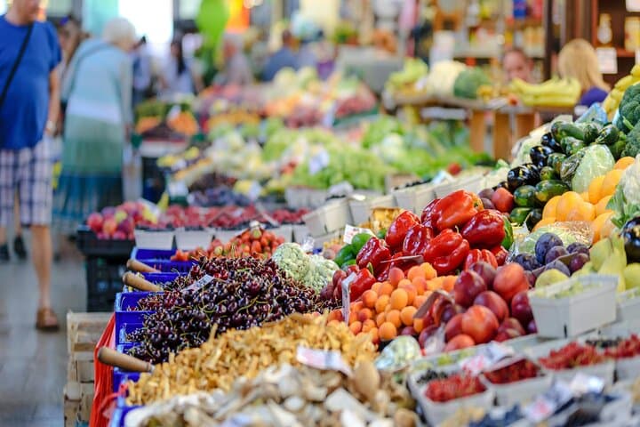 Taste Kandy: Guided Market Fruit Tasting Tour (90 Minutes) photo 4
