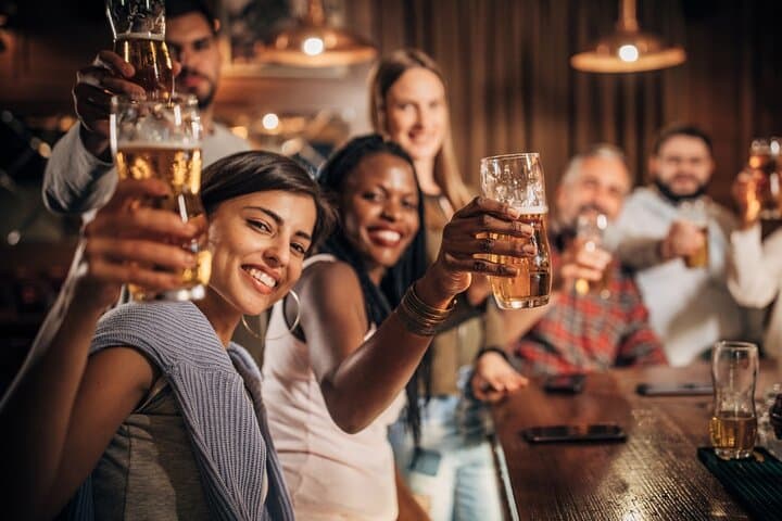 Hamburg Reeperbahn Pub Crawl: Guided Night Out with Free Drinks & Club Entry