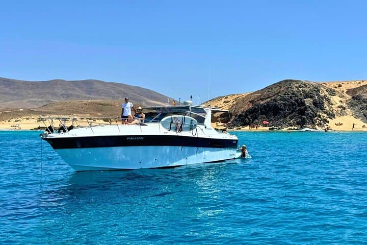 Private Yacht BBQ & Sunset Cruise to Papagayo Beaches, Lanzarote photo 2