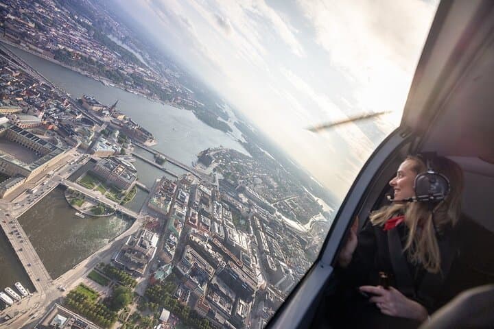 Above Stockholm: 20-Minute Private Helicopter Tour Over the Archipelago photo 5