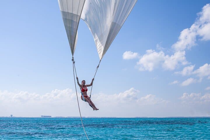 Catamaran Snorkeling from Cancun to Isla Mujeres — Buffet Lunch & Open Bar photo 6