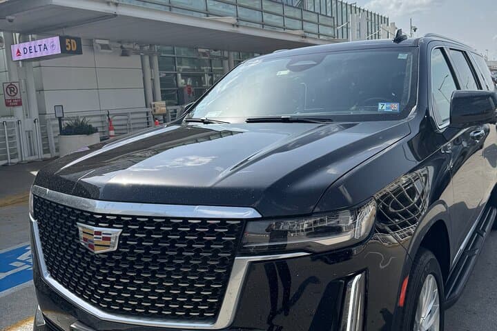 Private SUV Airport Transfer to Chicago from O'Hare & Midway photo 5