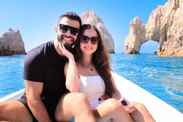 Glass Bottom Boat to El Arco: Cabo San Lucas Arch & Sea Lion Colony Tour