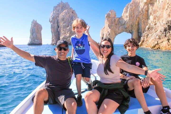 Glass Bottom Boat to El Arco: Cabo San Lucas Arch & Sea Lion Colony Tour photo 4