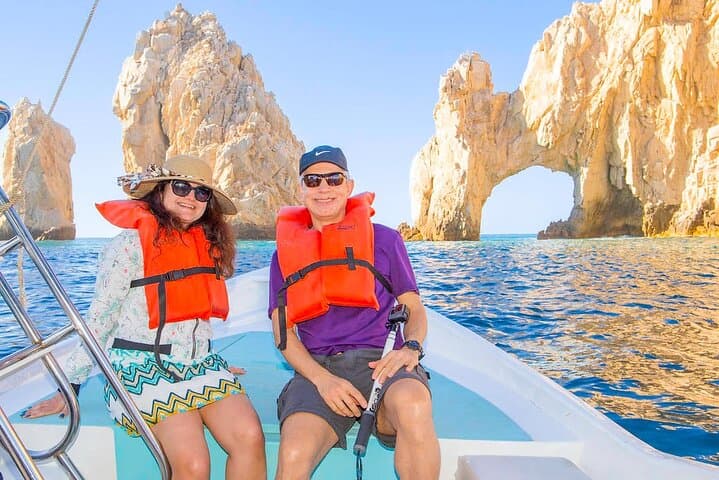 Glass-Bottom Boat to Lands End: Cabo San Lucas Arch & Sea Lion Tour