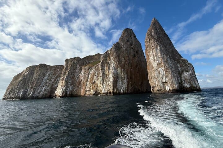 10-Day Galapagos Island Hopping: Full Galapagos Explorer Itinerary