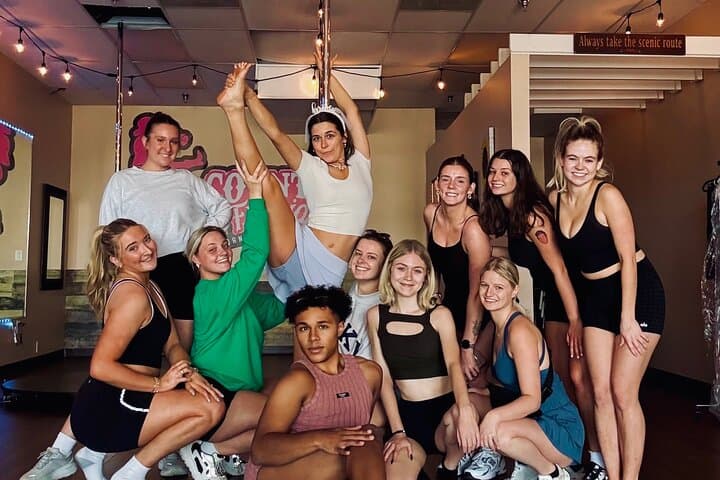 Beginner Pole Dance Class in Nashville — 1-Hour Workshop Near Opryland photo 6
