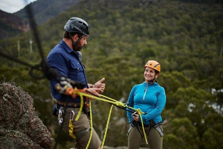Grampians Beginner Climb & Abseil: 3-Hour Rock Adventure in Gariwerd photo 5
