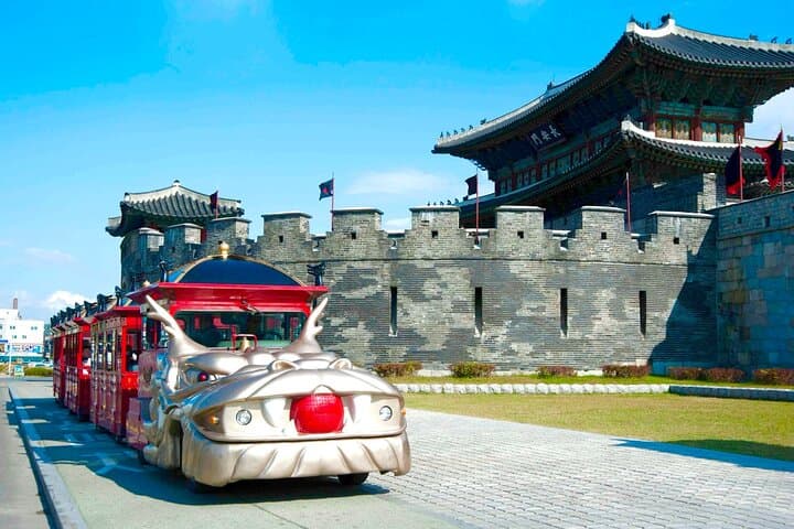 Suwon Filming Locations Day Tour — Explore Lovely Runner Sites & Hwaseong Palace