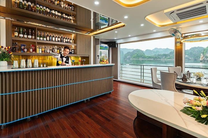 Full-Day Hercules Cruise in Ha Long Bay — Kayaking, Caves & Ti Top Island photo 3