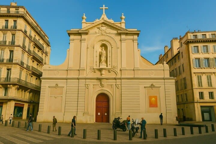 Marseille Old Port to Notre-Dame de la Garde: Self-Guided Walking Tour (App-Based) photo 3
