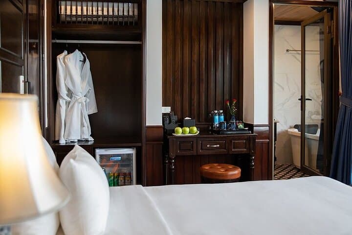 Halong Bay 2-Day Luxury Cruise: Kayaking, Caves & Overnight on a Private Junk photo 3