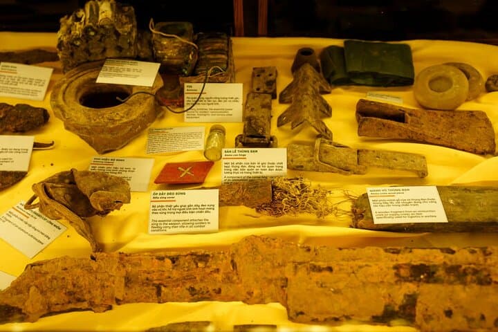 Boat Ride to Phong Nha Cave & Command Cave: Vietnam River Tour with Wartime History photo 3