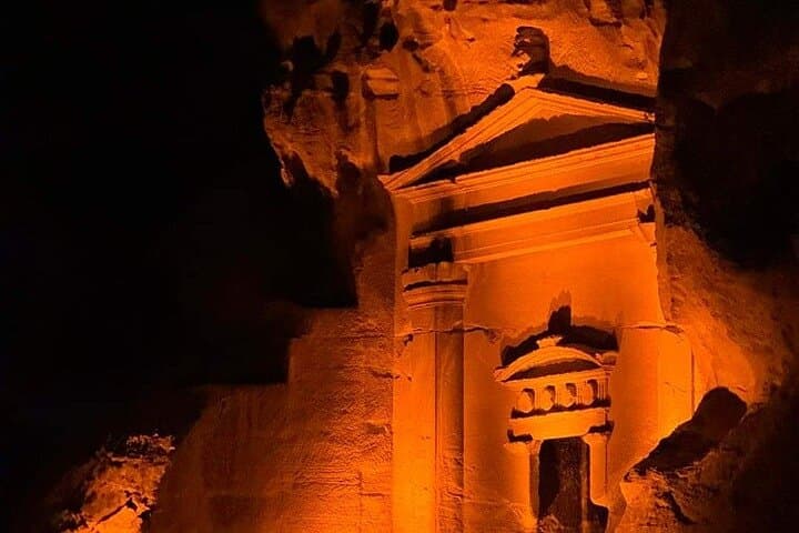 Petra in Three Hours: Private Highlights Tour with a Local Guide photo 3