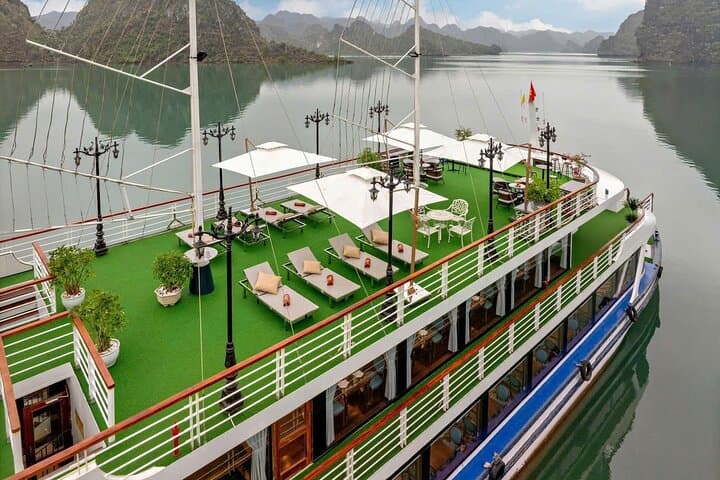 Hercules Luxury Day Cruise: Halong Bay from Hanoi photo 2