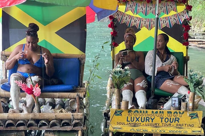 Montego Bay River Rafting: 30–40 Minute Guided River Float with Local Guide photo 4