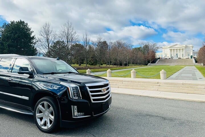 Private Washington DC Evening Tour: Monuments, Memorials & Family-Friendly Night Drive photo 4