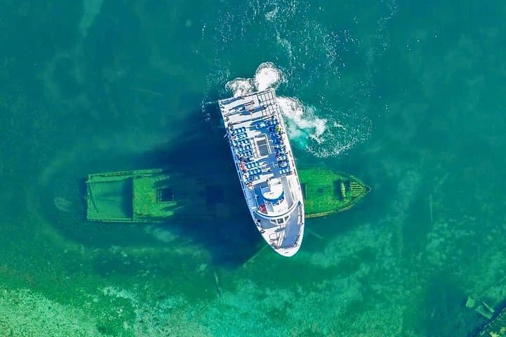 Day Trip to Tobermory: Glass-Bottom Cruise & Flowerpot Island Hike from Toronto photo 1