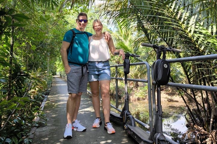 Eco E-Scooter Tour in Bang Krachao: Glide Bangkok's Green Lung