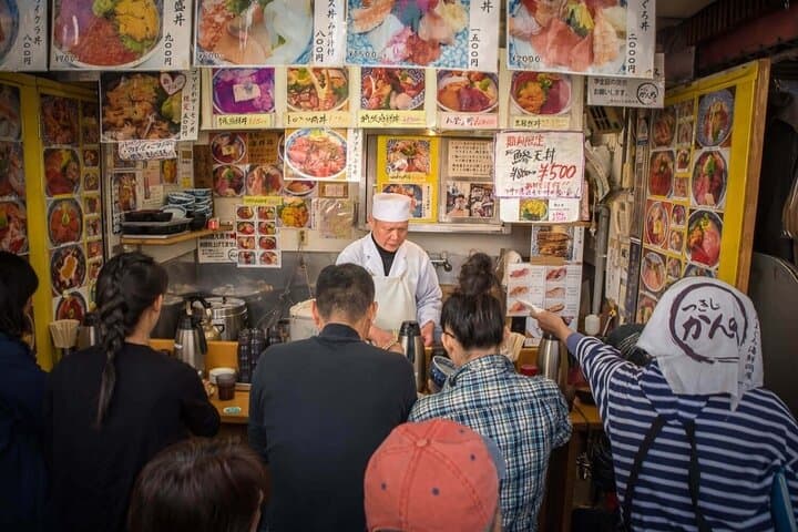Classic Tsukiji Market Food Tour: Inner & Outer Market Morning Experience