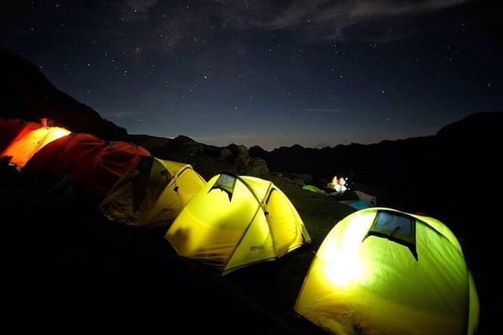 One Day Trek to Mount Rinjani Crater Rim: Senaru Summit Views in a Day photo 4