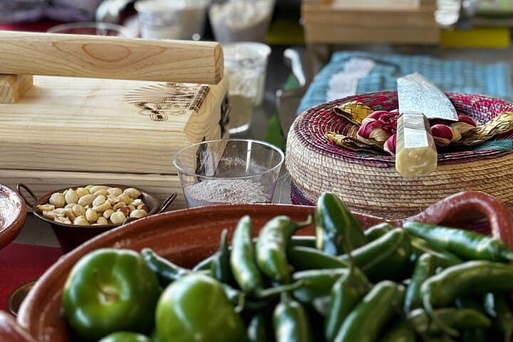 Hands-On Las Vegas Mexican Salsa Class with Celebrity Chef photo 5