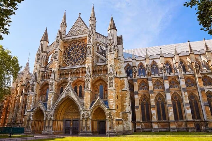 Westminster Abbey Private Guided Tour — Blue Badge Expert, Coronations & Tombs
