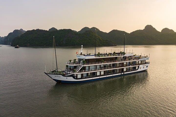 Premium 2-Day Halong & Lan Ha Bay Cruise with Private Balcony Cabin photo 3