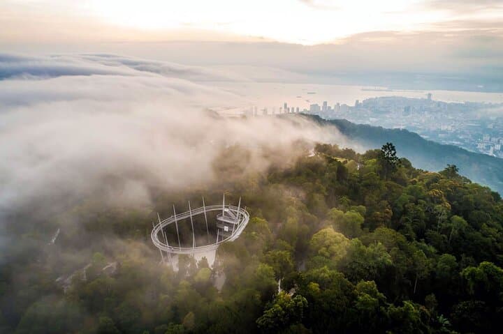 Penang Nature Escape: Penang Hill Views, Kek Lok Si & Batu Ferringhi Beach photo 1