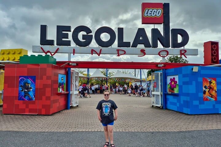 LEGOLAND Windsor Resort E‑Ticket with London Return Coach — Minifigure Speedway & 55 Rides photo 5