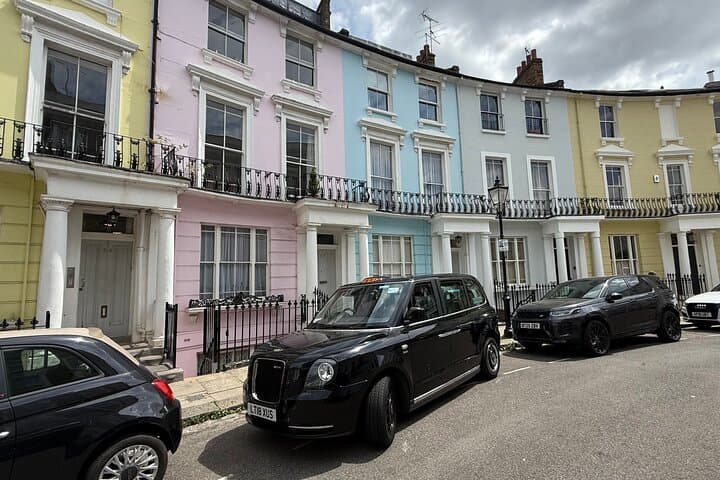 Paddington Bear Private Taxi Tour of London — Portobello Market & Filming Locations