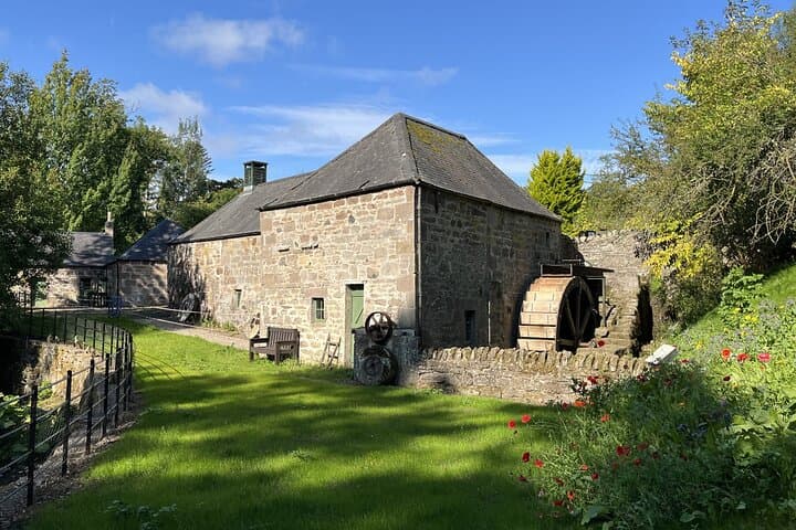 Dunnottar Castle and Stonehaven Coastal Heritage Day Tour — Cliffs, Castles & Local Flavors photo 3