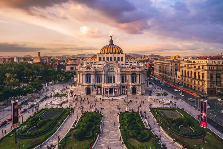 Mexico City Welcome Ride: Airport Pickup and 1-Hour City Highlights photo 3