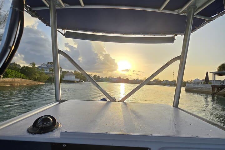 Nassau Private Boat Charter: Rose Island Snorkel, Pearl Reef & Swimming Pigs Day Cruise photo 3