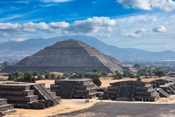 Private Day Trip to Teotihuacán Pyramids from Mexico City — Visitor’s Guide photo 3