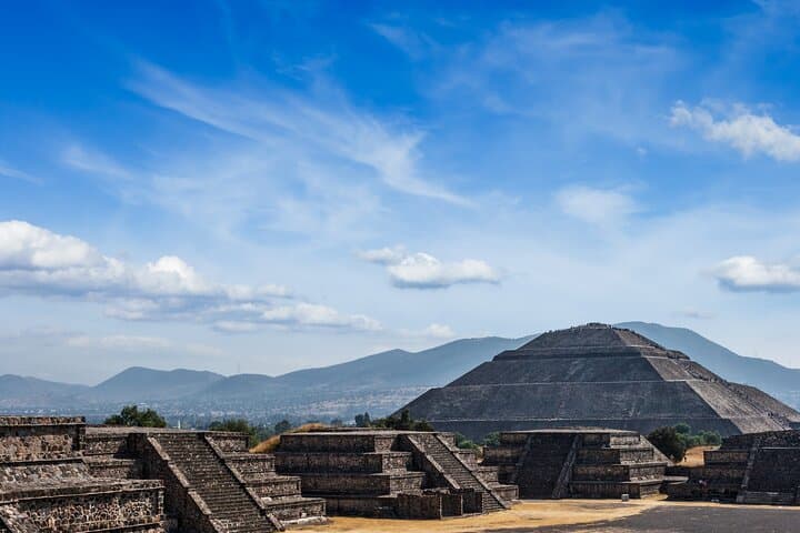 Private Day Trip to Teotihuacán Pyramids from Mexico City — Visitor’s Guide
